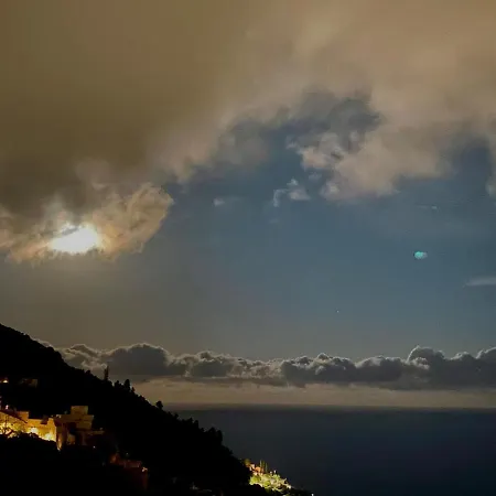 Il Viaggiatore House Calice Ligure